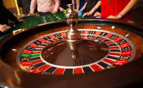 Dashboard multikategori lionbet777 menampilkan olahraga, dealer langsung, dan opsi slot